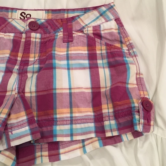 SO Purples & Pinks Plaid Shorts (Size 1) - Picture 2 of 4
